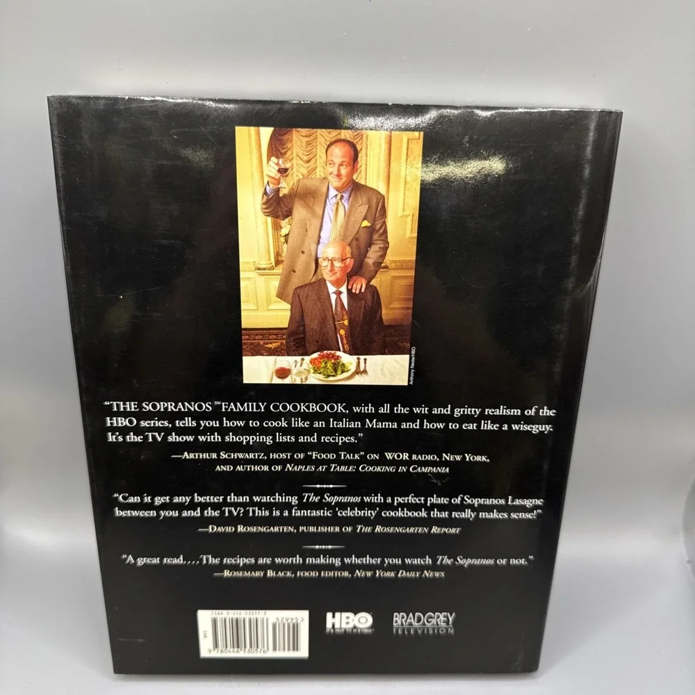 Sopranos Family Cookbook : As Compiled by Artie Bucco by Michele Scicolone,...